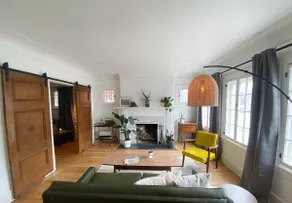 Charming Sun-Filled Suite with Loads of Character! - Image 2