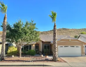Home amidst Desert Hills with Private Pool and Spa - Image 2