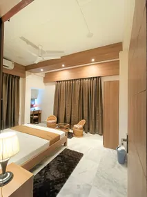 AlpineRetreat2.0- lovely urbancondowith patio-1BHK - Image 4