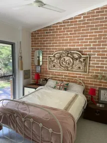 Urban Hideaway overlooking golf course. - Image 3