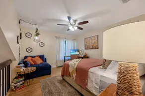Townhome In Pbg, King Bed, Pergola, Bbq & Fire Pit - Image 3