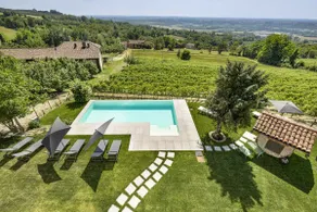 Romantic studio 5 & vineyard in period villa - Image 4