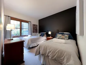 Condo - on the mountain, surrounded by nature, Ski-in/out - Image 4