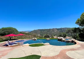 Beautiful Private Oasis in San Diego Serene Views - Image 2