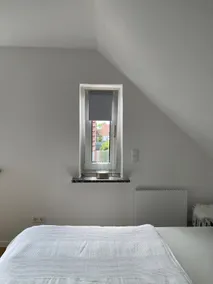 Modern apartment in a quiet and beautiful location - Image 5