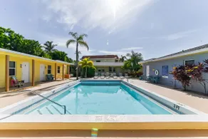 Lovely 1 Bedroom Steps from the Beach - Image 4