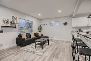 Hot Tub, KING bed, and centrally located! - Image 2