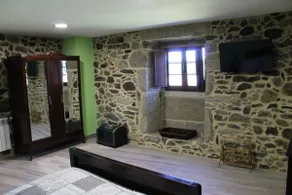 Country House in Ribeira Sacra - Image 4