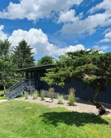 Mid Century Modern Retreat on private 20 Acre land - Image 5