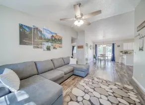 Peaceful 2 bedroom home in wooded neighborhood - Image 2