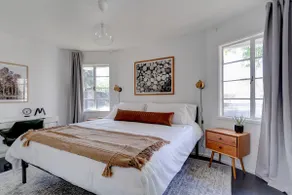 Nature Lovers Casita! King Bed! Big Backyard - Image 3