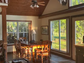 Lakeside house on 24-acre private lake - Image 2