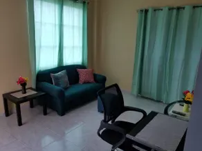 Lovely 1-bedroom rental unit with free parking - Image 3