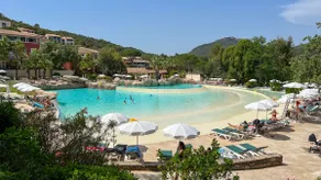 Ground floor, wifi, swimming pools, parking - Image 3