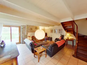 Family Home - All Comforts - Image 2