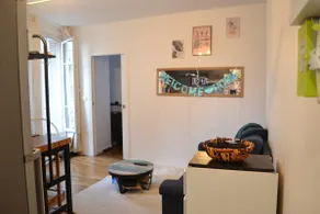 Cozy Apartment in Courbevoie - Image 2