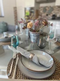 Cozy and Good Vibes Villa Castana Apartment - Image 4