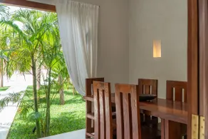 Hibiscus Ivory Suite@Ghepard Exclusive Residence - Image 2