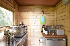 Wooden hand-crafted Caban with beautiful sea views - Image 4