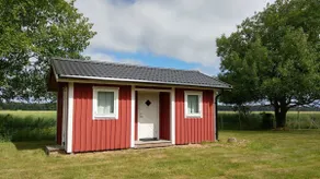 Cozy small house with annex and large garden - Image 3
