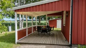 Cozy small house with annex and large garden - Image 5