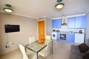 Frontline apartment 1 & Reception - Image 5