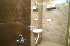 Srivari Homestay - 402 - Image 4