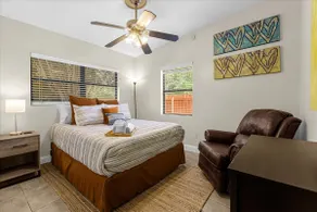 2 Min to Park Ave | Charming Winter Park Bungalow - Image 3