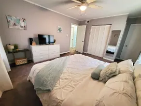 FREE Private Beach Parking! 3 BR w/Linens & Yard - Image 4