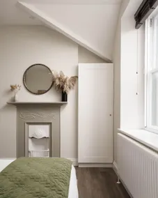 Contemporary First Floor Apartment Central Penzance - Image 2