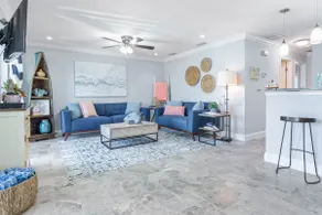 1 Block to Ocean, Balcony Oceanview, FREE Parking - Image 2