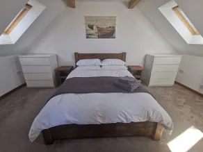 Adorable 1 bed apartment with gorgeous view - Image 2