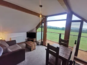 Adorable 1 bed apartment with gorgeous view - Image 3