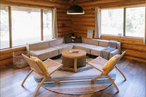 Modern-Cozy LOG CABIN near La Pine state park - Image 5