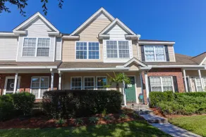 Cozy Coastal Crib near Downtown and the Beach! - Image 3