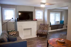 Convenient Cozy Home - Dog & Family Friendly - Image 5
