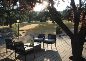 A Foothill Retreat near Yosemite - Image 4