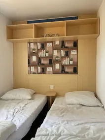 Comfortable bungalow in a pine forest - Image 3