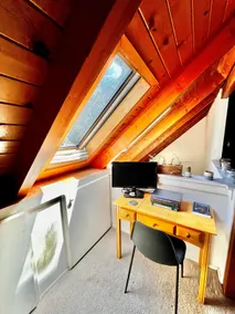 Artsy Cottage in the Woods - Image 4