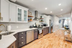 Fairmount Extended Stay *Free Parking* + Roof Deck - Image 2