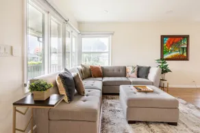 Newly upgraded Luxury 2 Bedroom Home - Image 5