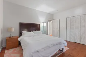 Frog Hollow Red Door Retreat - Image 4
