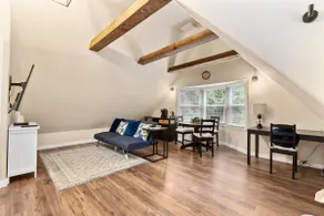 Adorable & Private Guest House on 5 Acres - Image 4