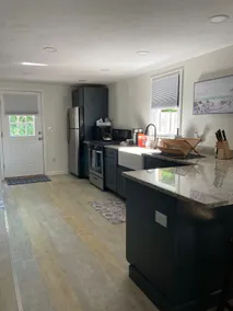 Cozy studio cottage, walk to beach 🏖 - Image 4