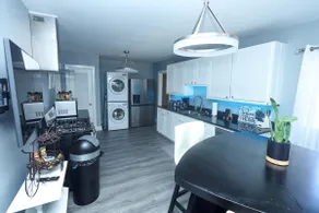 Serene 3 bedroom, 2 bathroom home with garden view - Image 5