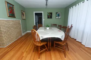 Serene 3 bedroom, 2 bathroom home with garden view - Image 3