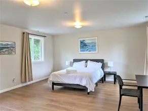 Comfort and quiet 7 bedroom home - Image 4