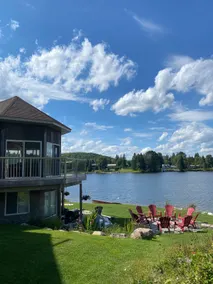 Luxury Lakeview Dream Cottage with Hot Tub - Image 3