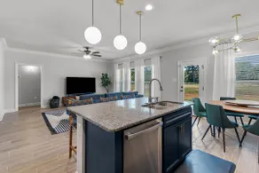 Modern 3 Bed/2 Bath in Haughton - Image 2