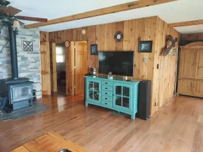 Waterfront cottage on Chemo Pond, Maine, US - Image 2